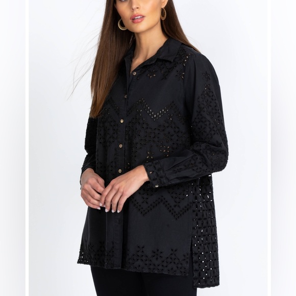 Johnny Was Tops - JOHNNY WAS LYNX BUTTON DOWN SHIRT Size Small